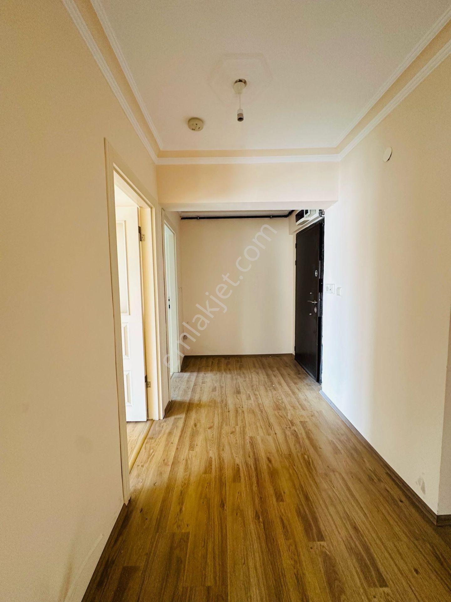 Karapürçek'te Uçaklı Park Yakınında Asansörlü Ebeveyn Banyolu 3+1 Ara Kat Satılık Daire !! - Görsel 20