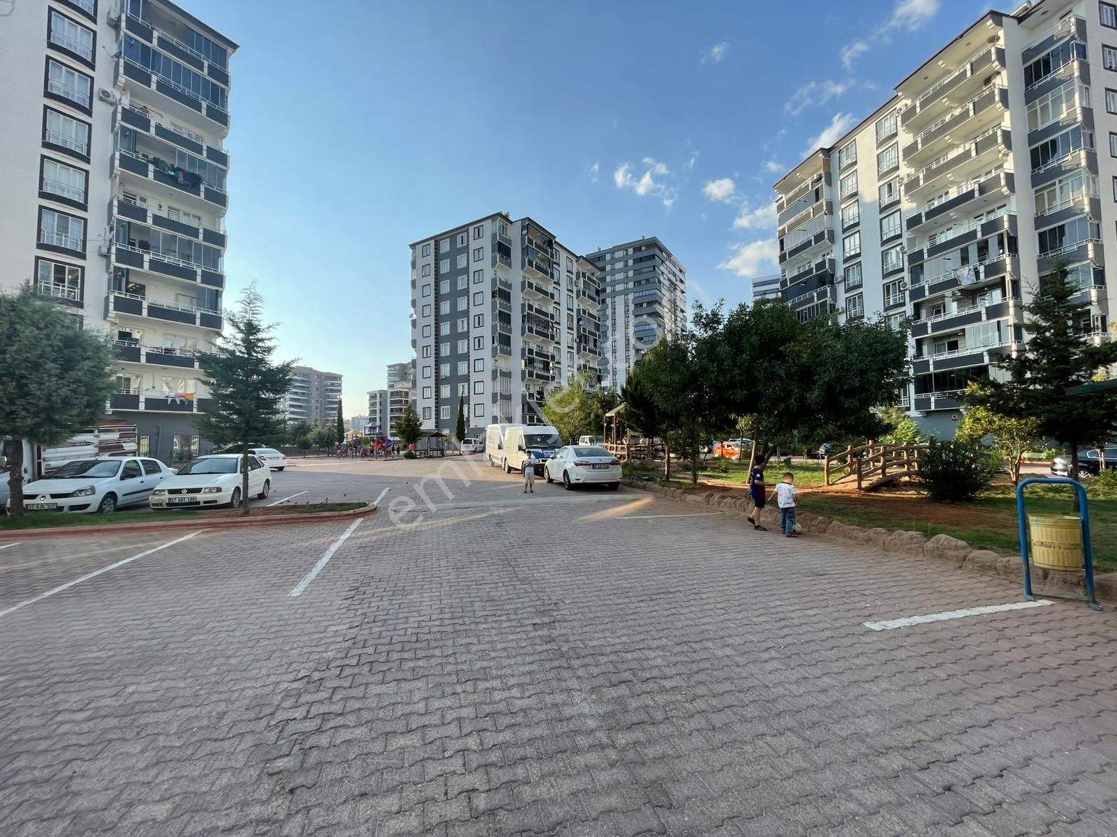 Roxy Group'tan Akkent'te Ara Kat Bakımlı Kiralık 2+1 Daire!!!