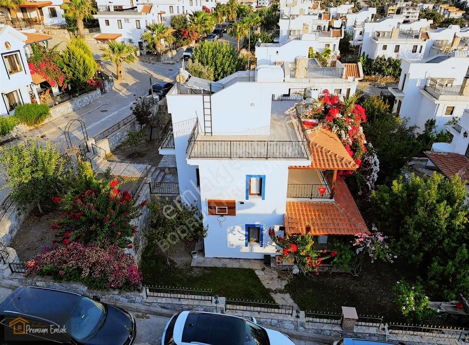 Milas Kıyıkışlacık'da Deniz'e Yakın Manzaralı Müstakil Villa - Görsel 11