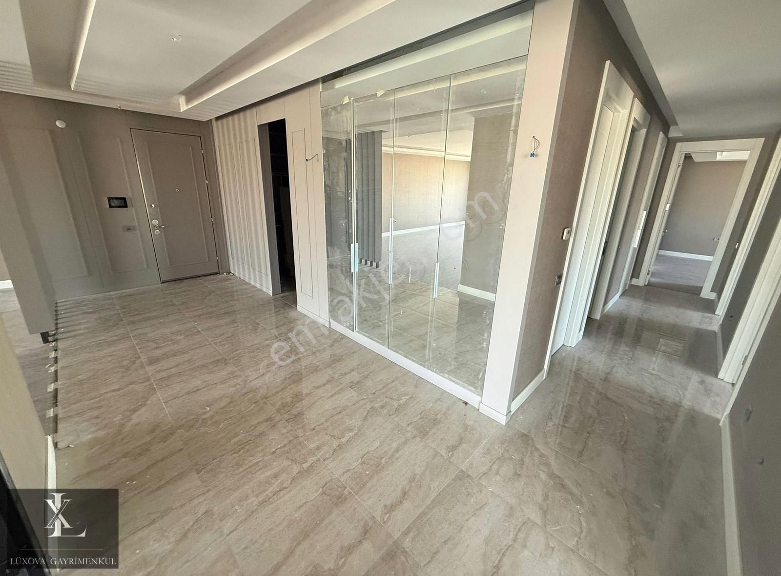 Ovacıkta Eşsiz Mimari 3 Banyolu 4+1 Sosyal Donatılı Lüx Rezidans - Görsel 28