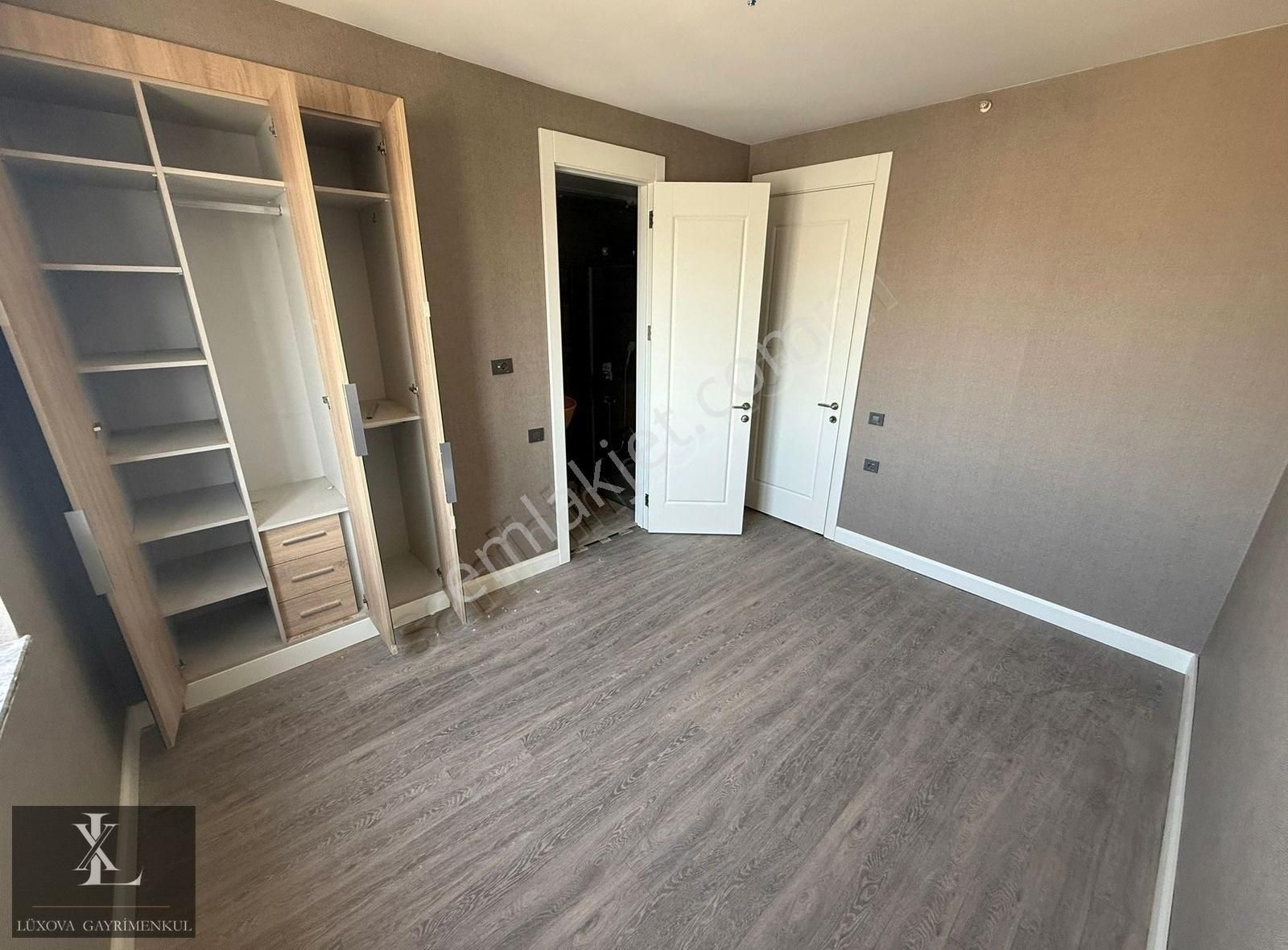 Ovacıkta Eşsiz Mimari 3 Banyolu 4+1 Sosyal Donatılı Lüx Rezidans - Görsel 18