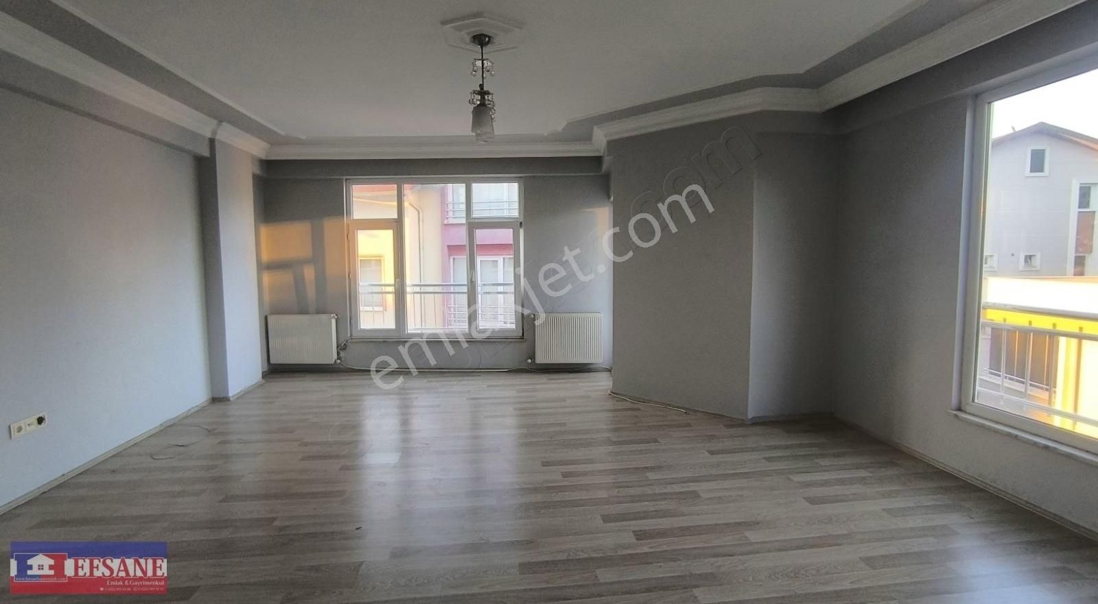 Dumlupınar Mahallesi Sevgi Caddesinde Kiralık Daire