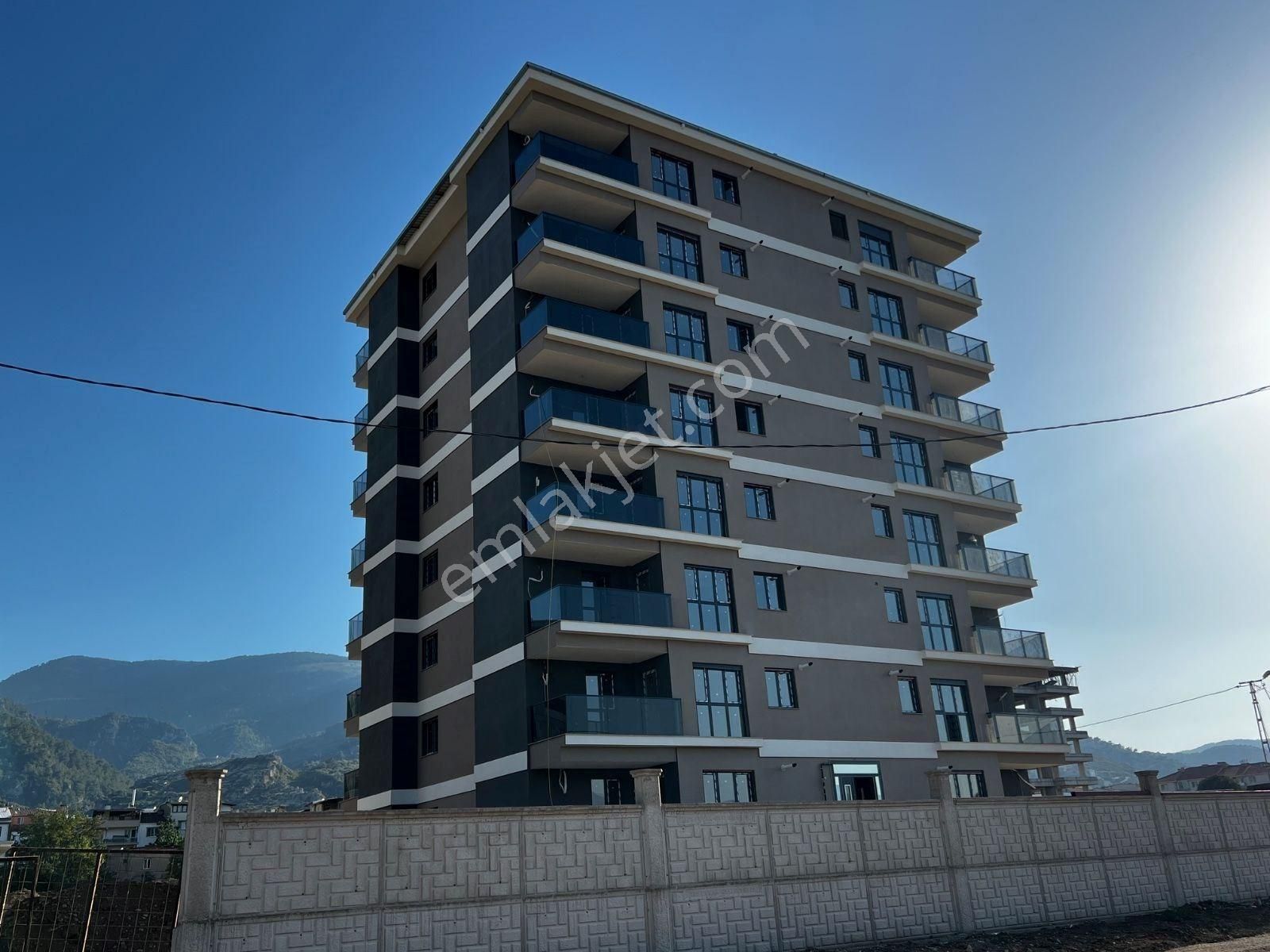 Kemalpaşa Mehmet Akif Satılık 2+1 Daire 90 M2 Sıfır Site İçinde