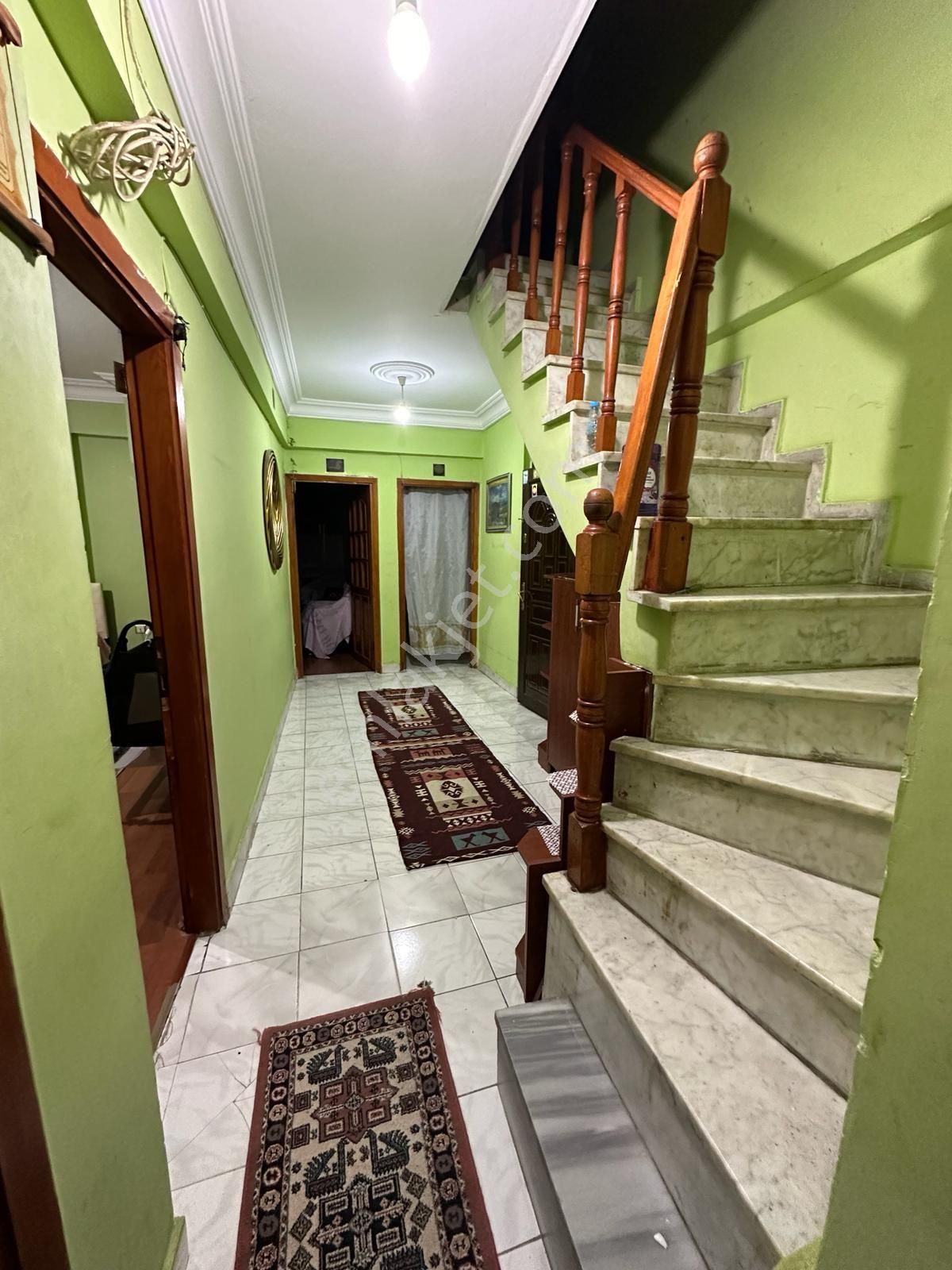 Avcilardenizkosklerde Eşyalı Dubleks