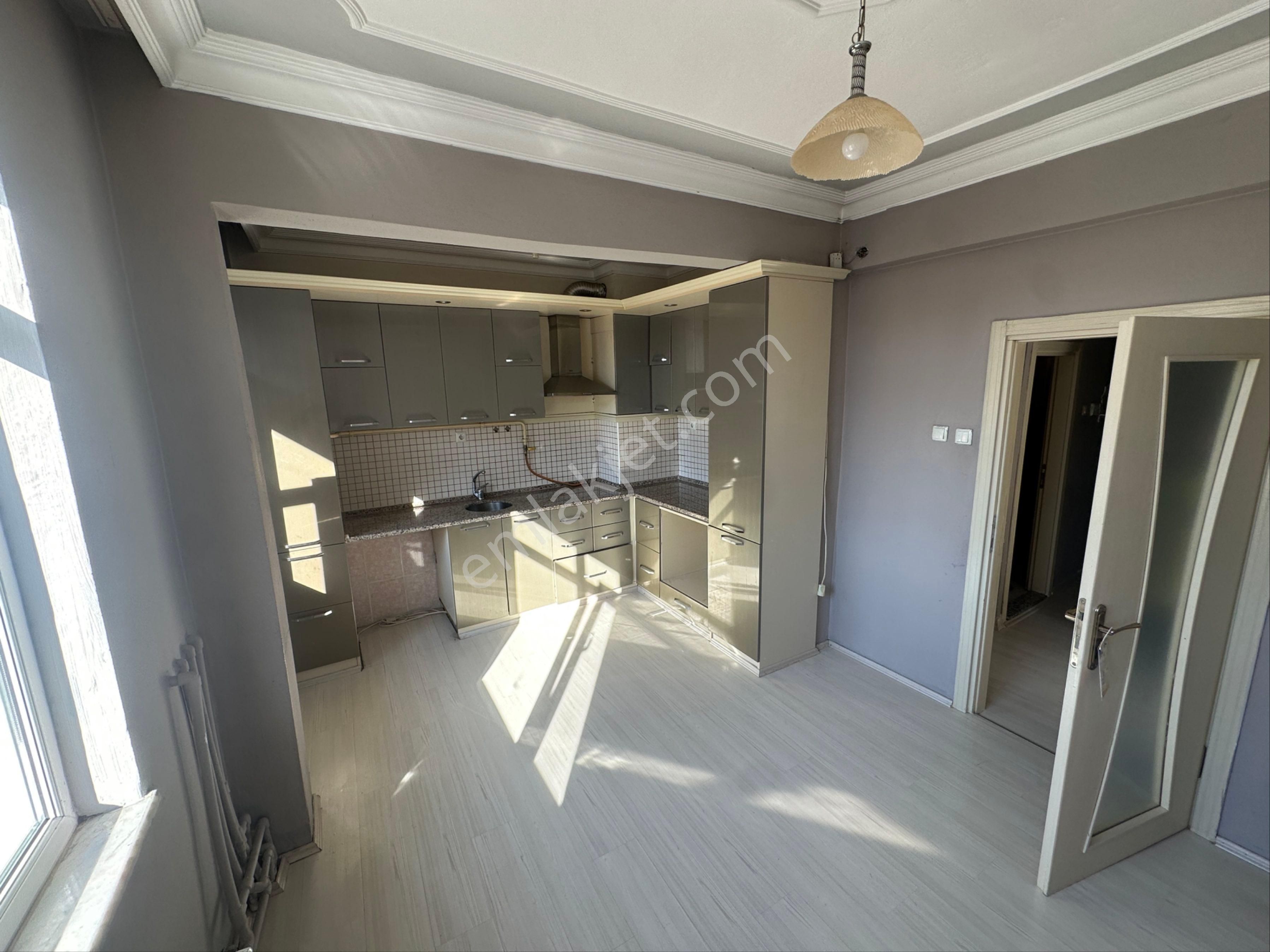 Sakarya Zümrüt Emlaktan Eğitim Araştırma Hastanesine Yakın,2+1 ,satılık Daire - Görsel 6