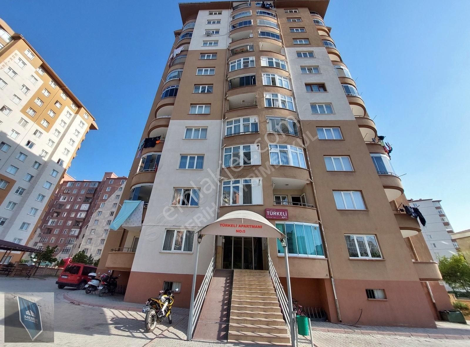 Erkilet Camikebir Mah. De Satılık 3+1 Daire