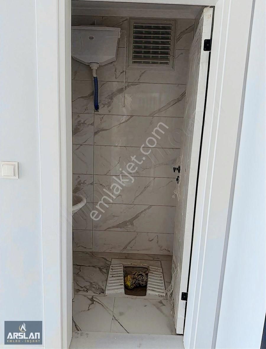 Arslan Emlak'tan İnegöl Akhisar Da Satılık Arakat 3+1 Daire - Görsel 4