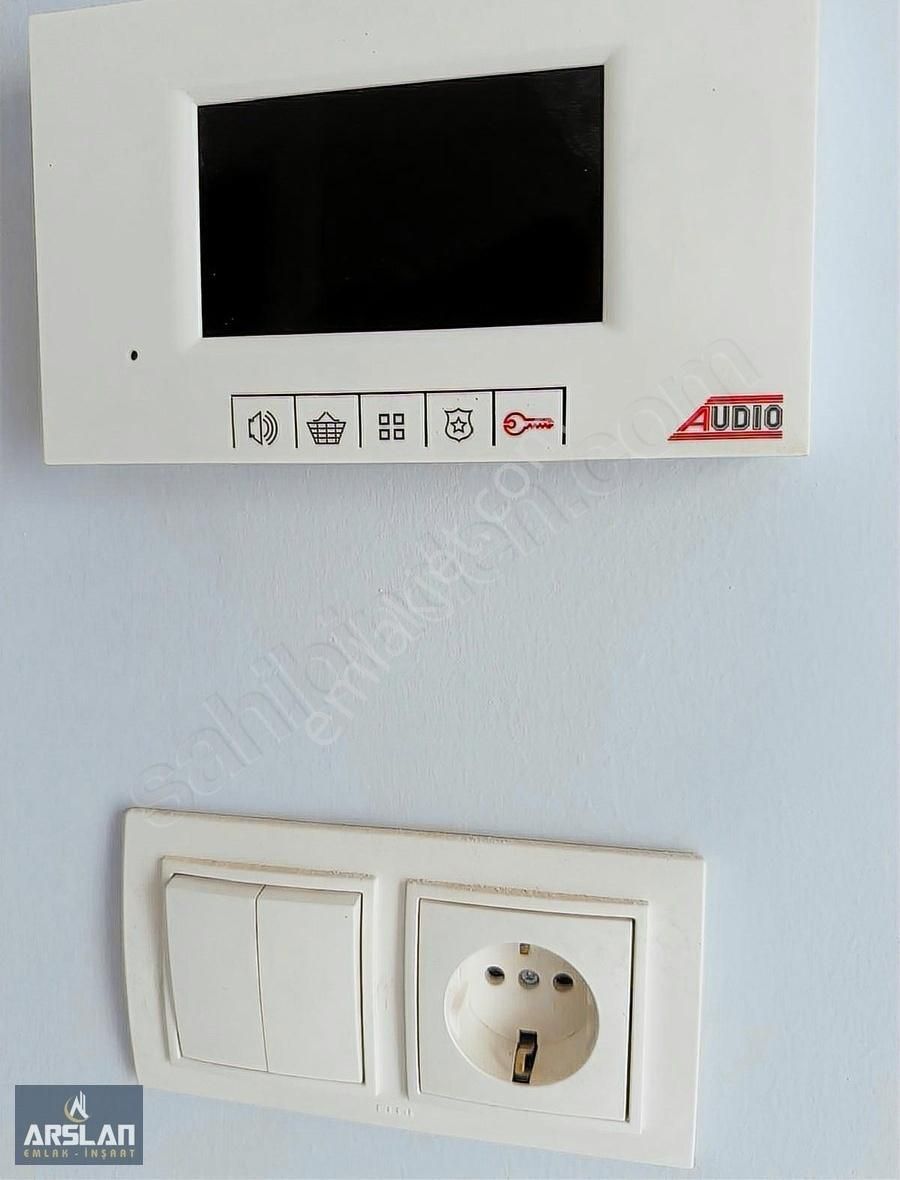 Arslan Emlak'tan İnegöl Akhisar Da Satılık Arakat 3+1 Daire - Görsel 13