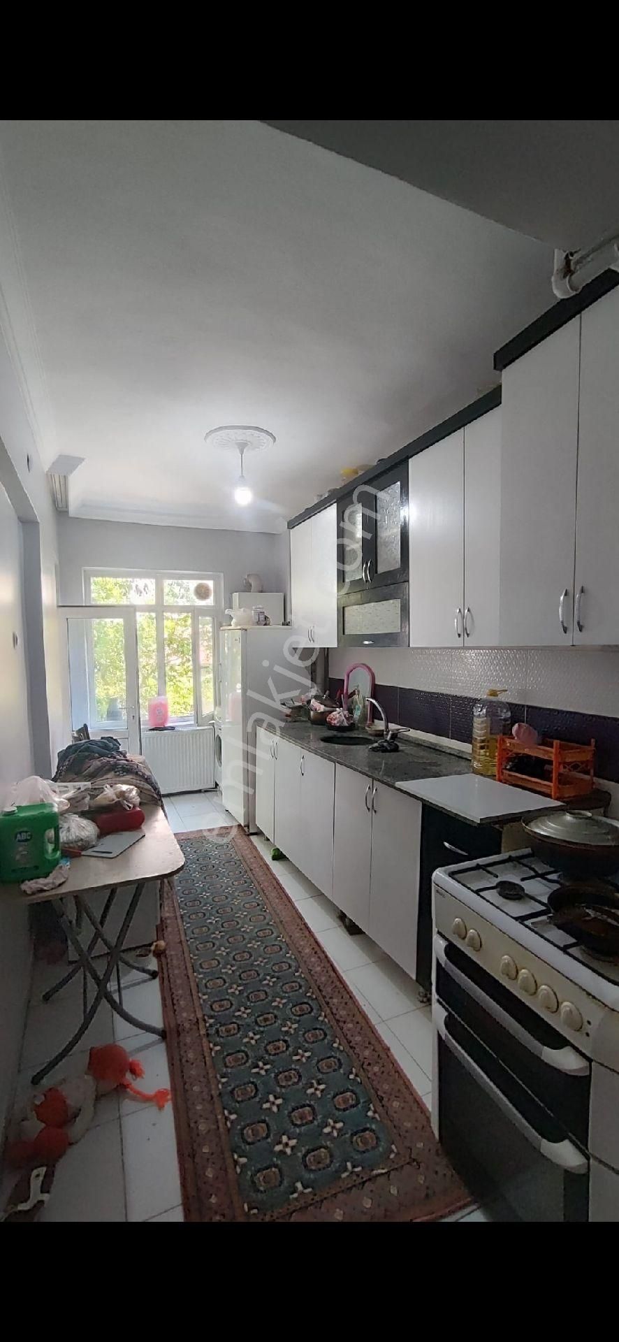 Zafer Mahallesi'nde Satılık Full Yapılı Daire