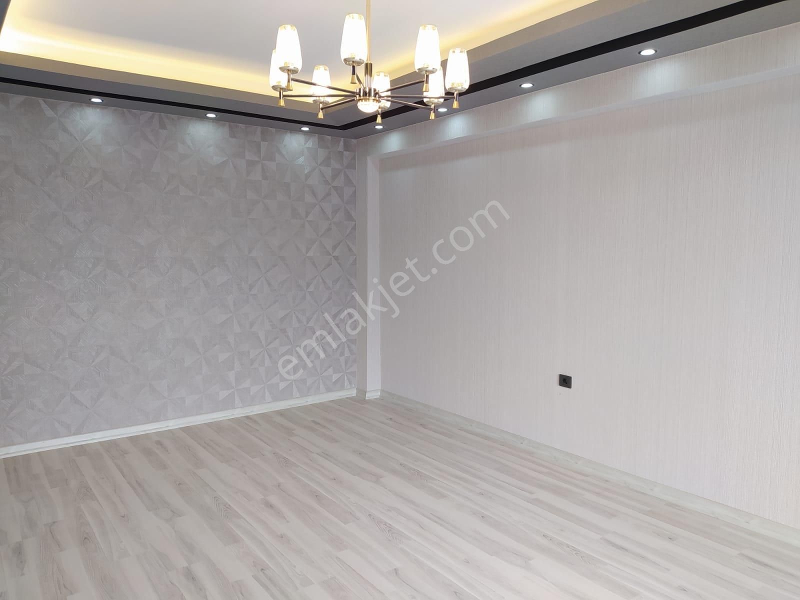 Pursaklar Saray'da Bağımsız Mutfaklı 2+1-105 M2-satılık Daire - Görsel 2