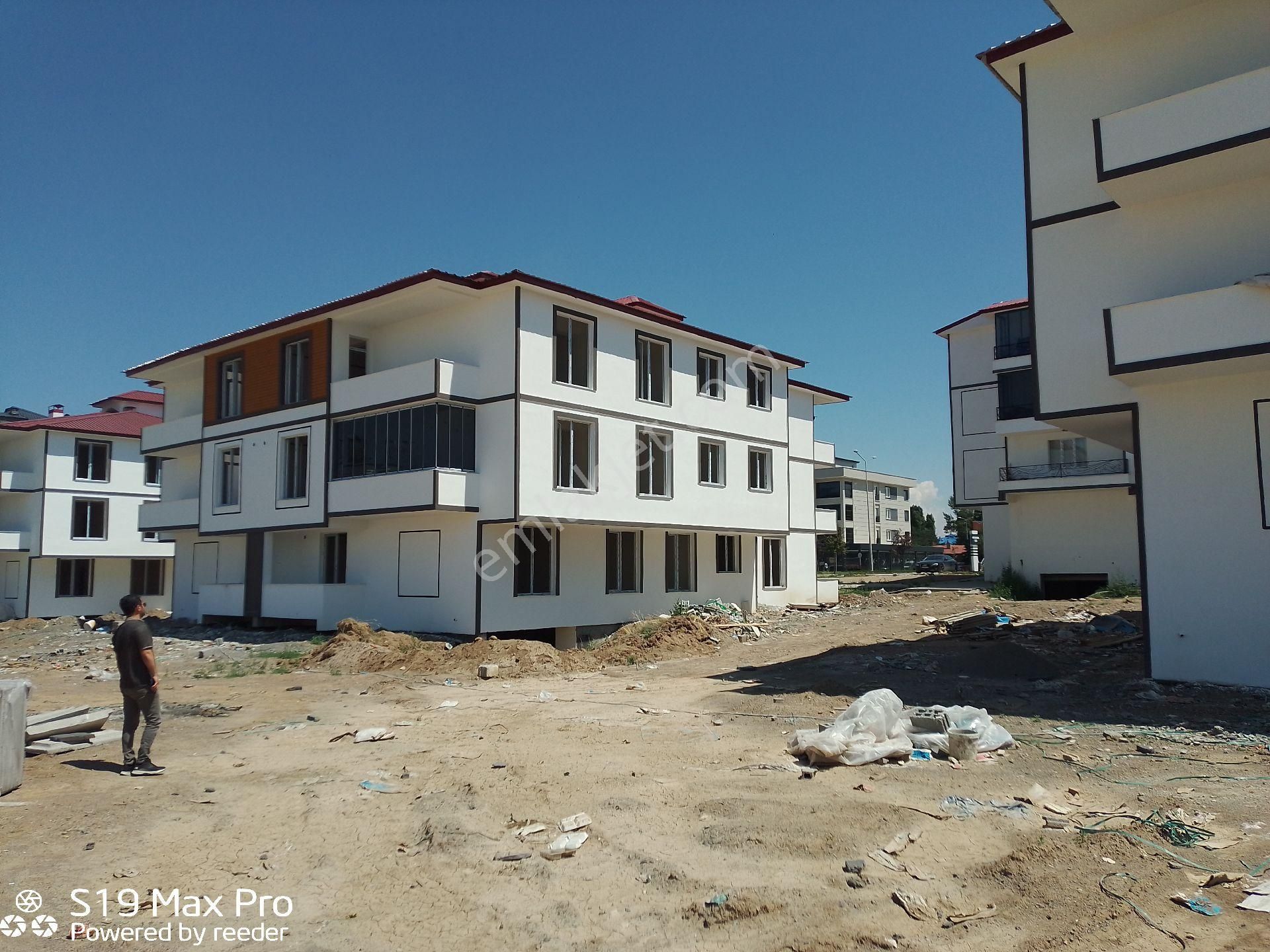 Dadaşkentte Satılık 3+1 Sıfır Daire