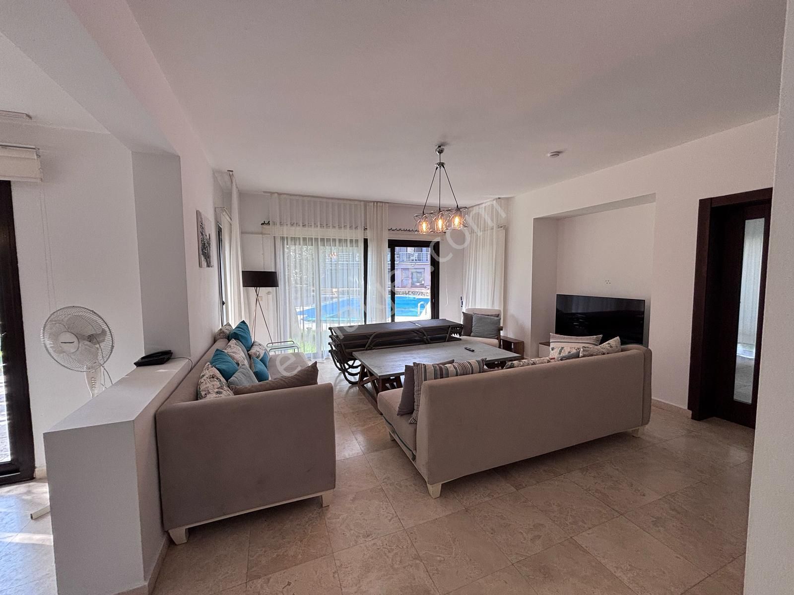 Bodrum Torbada Satılık Müstakil Bahçeli Villa Bakımlı Lüks Ev Denize Düzayak Yakın Fırsat Büyük Ev - Görsel 4