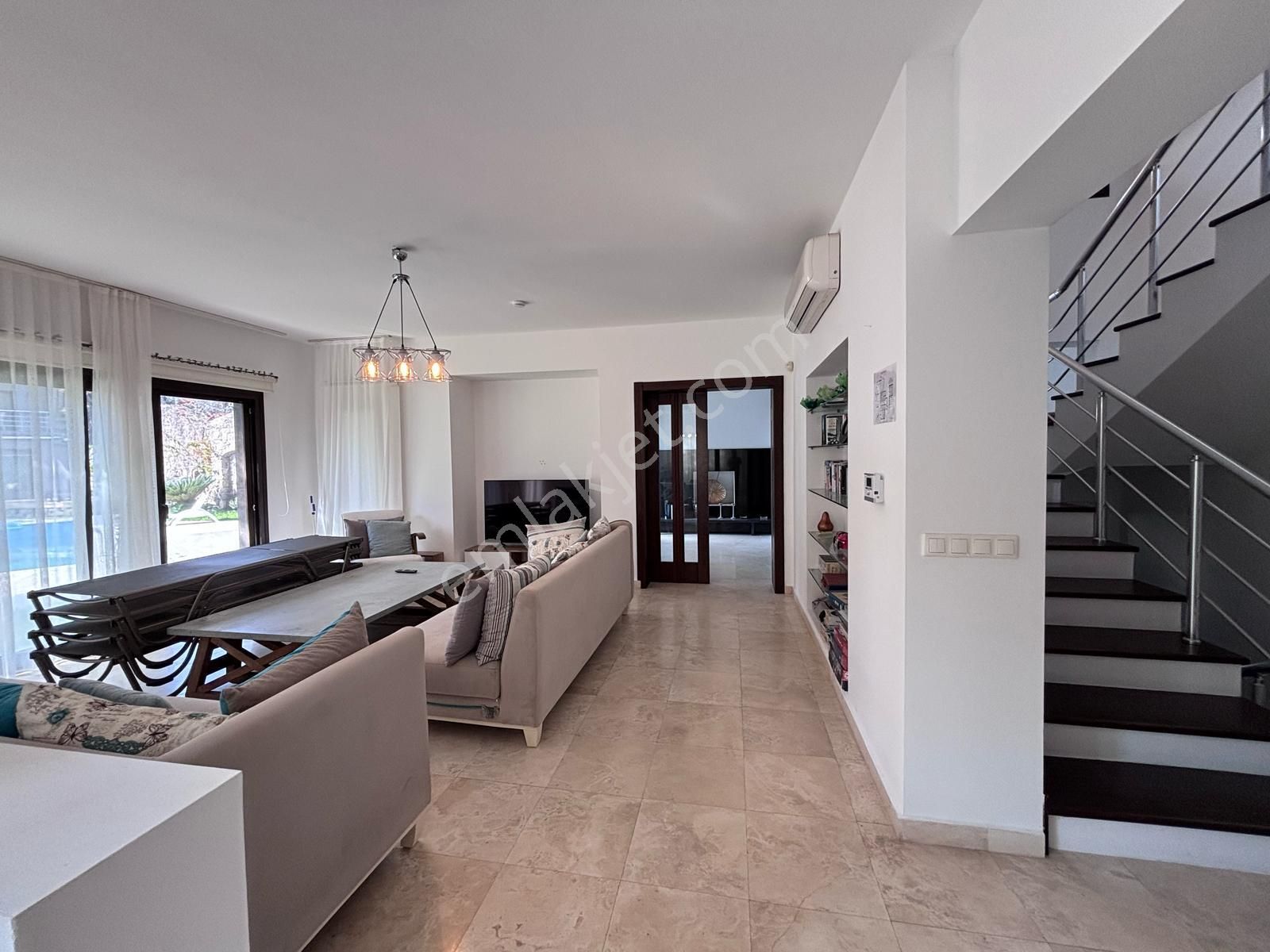 Bodrum Torbada Satılık Müstakil Bahçeli Villa Bakımlı Lüks Ev Denize Düzayak Yakın Fırsat Büyük Ev - Görsel 12