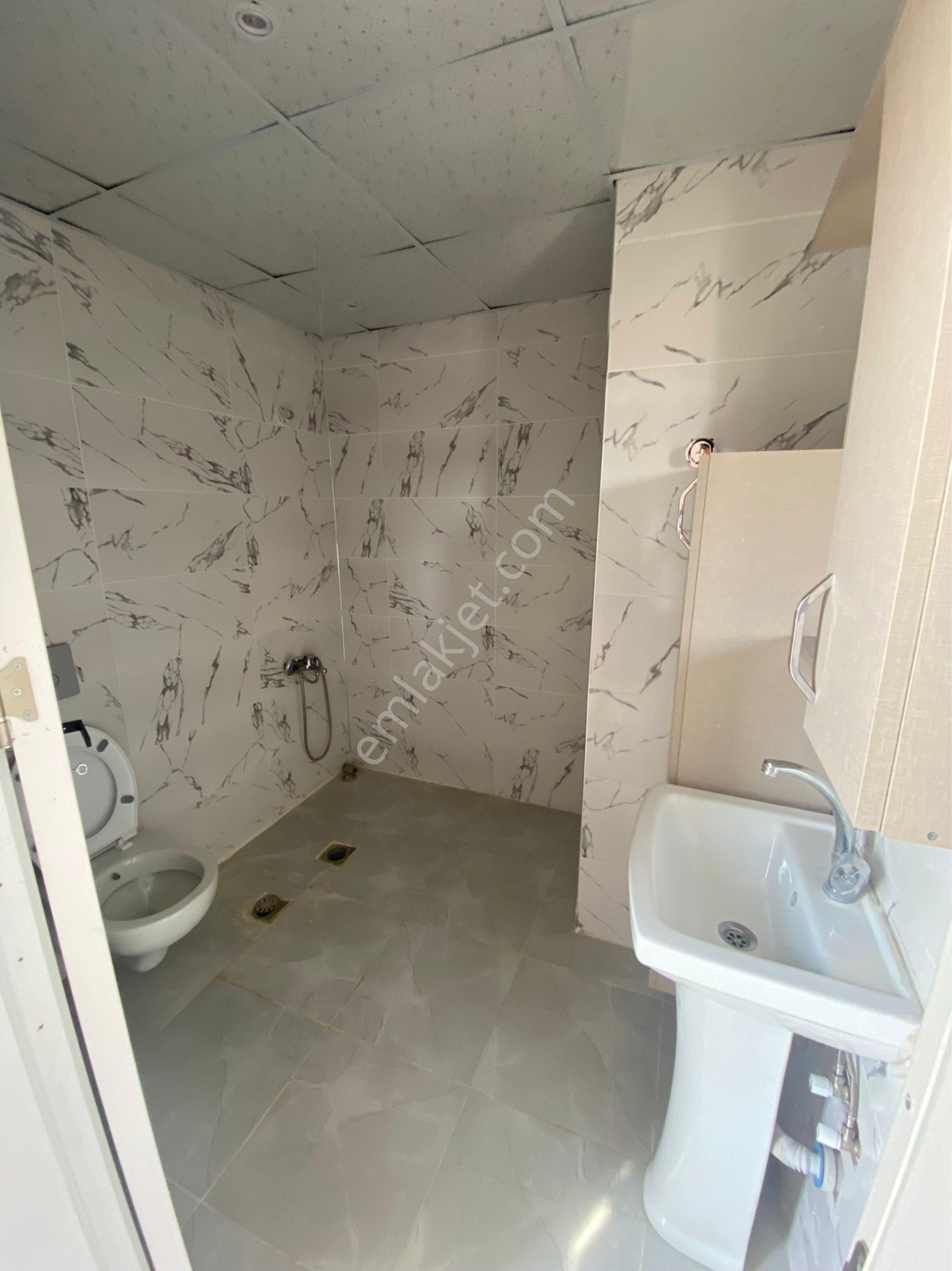 Şehir Hastanesine Yakın Kiralık Sıfır Eşyalı 1+1daire - Görsel 9