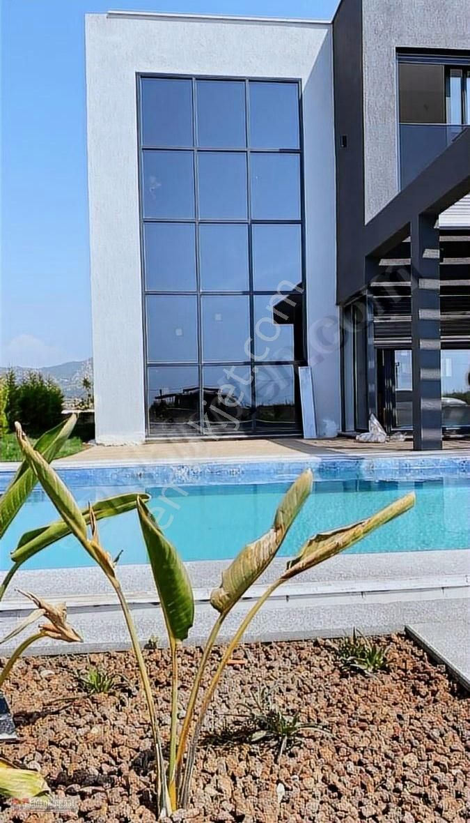Aydın Kuşadası Karaova Mahallesi'nde Satılık 4+1 Ve 5+1 Villalar