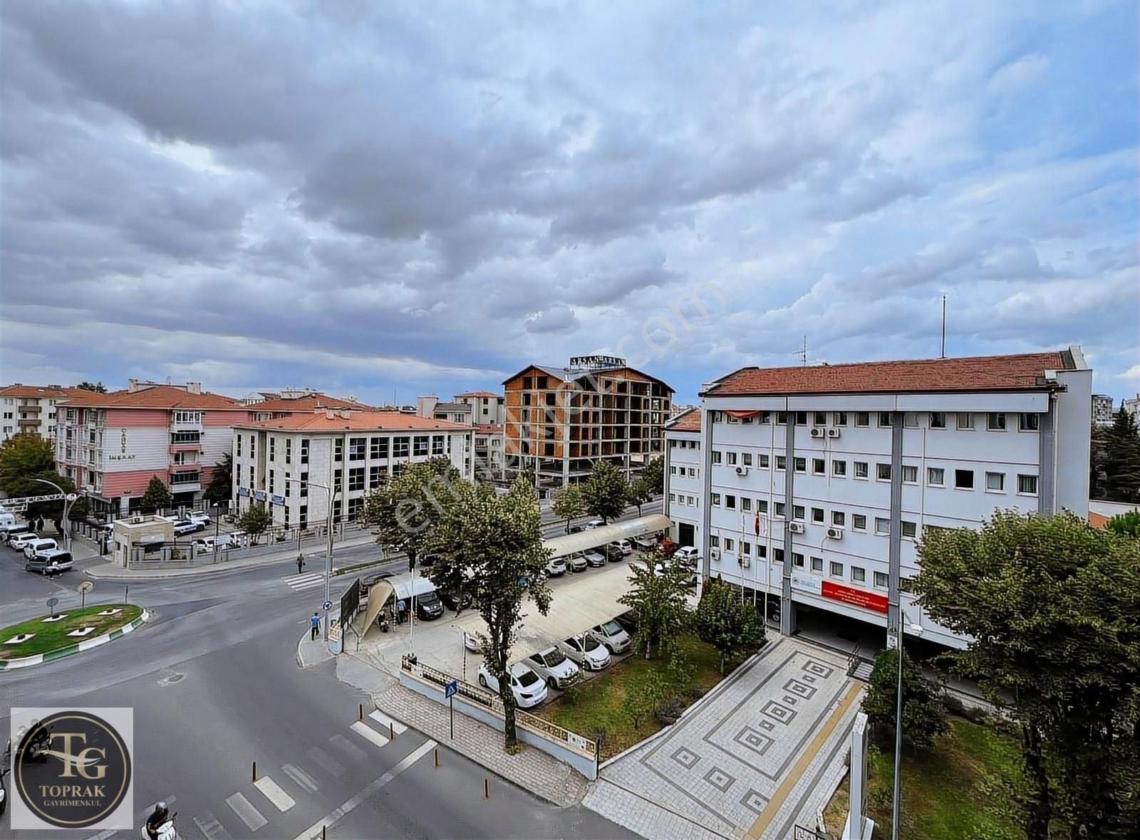 Karakaş Mahallesi Fen Lisesi Karşısında 3+1 Geniş Kiralık Daire