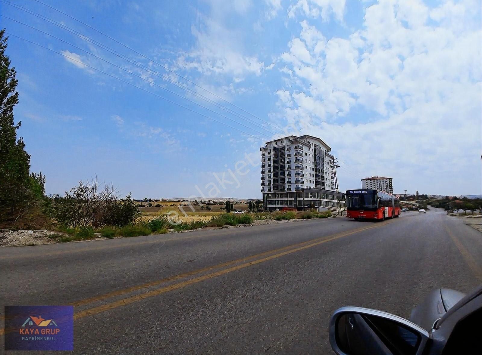 Kıbrıs İmarda Yüksek Kat Site Daire Getirili Arsa Kaya Grup - Görsel 2