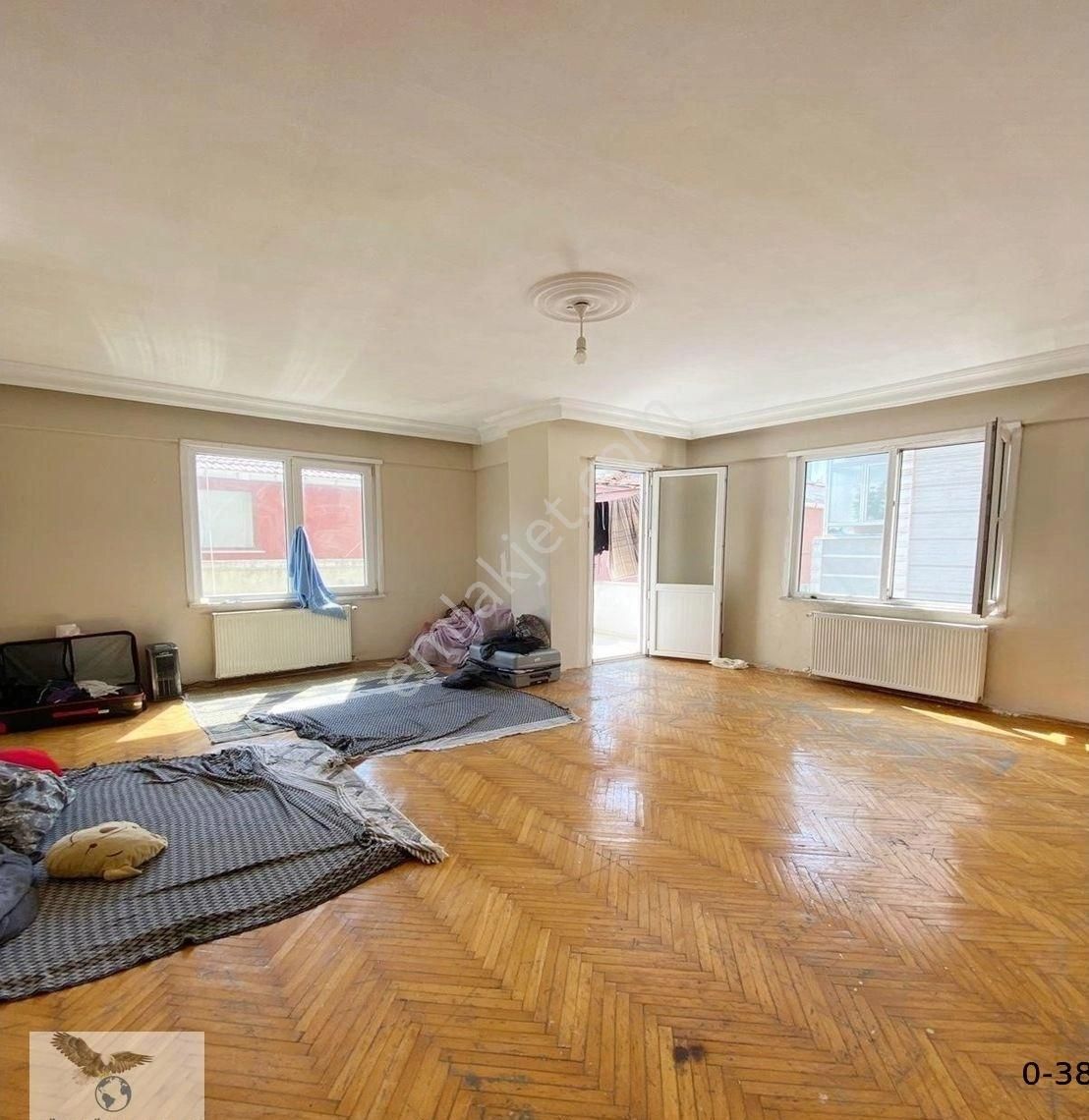 Avcılar Merkezde 2+1 Asansörlü Ara Kat Daire Metrobüse Çok Yakın - Görsel 13