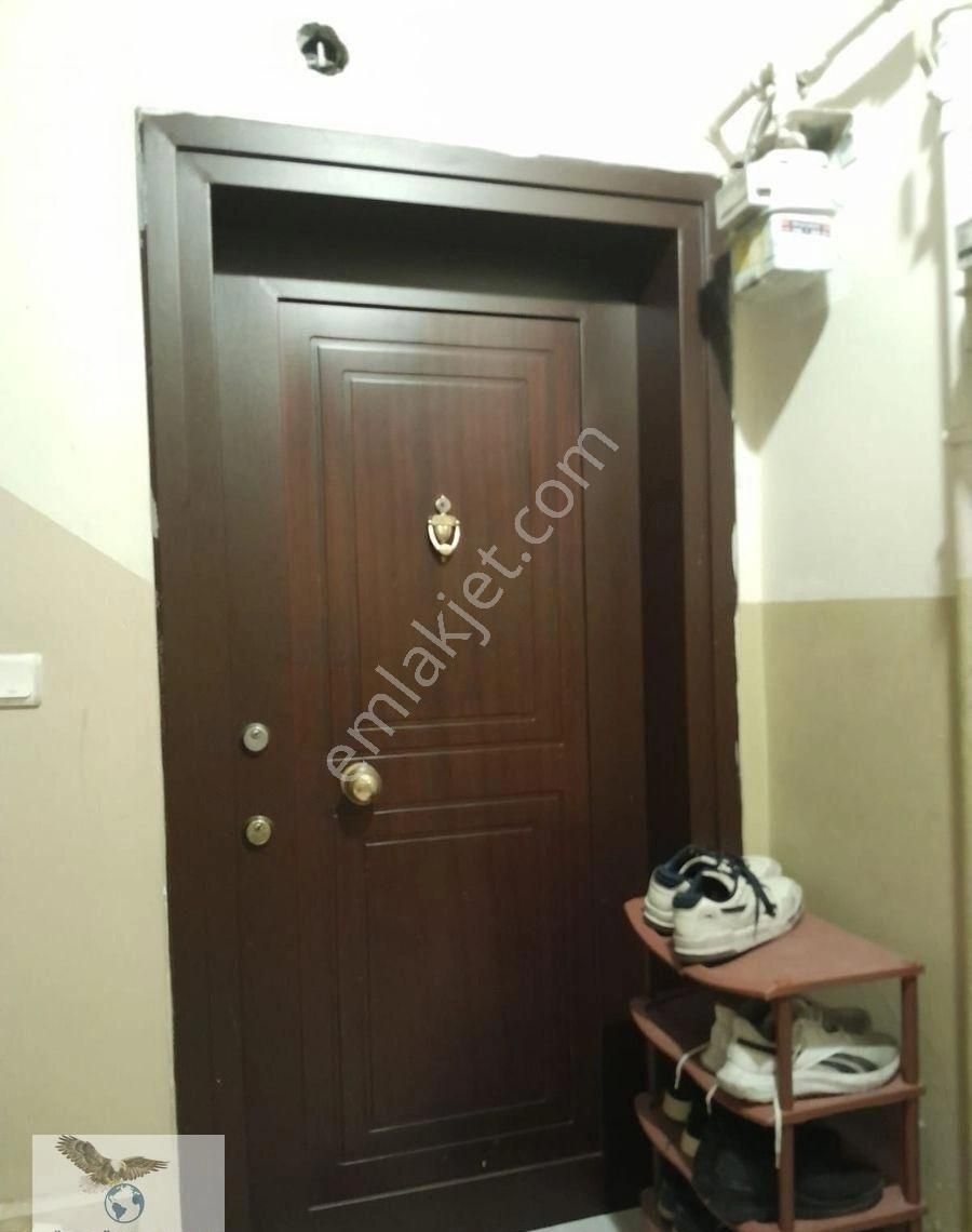 Avcılar Merkezde 2+1 Asansörlü Satılık Ara Kat Daire - Görsel 4