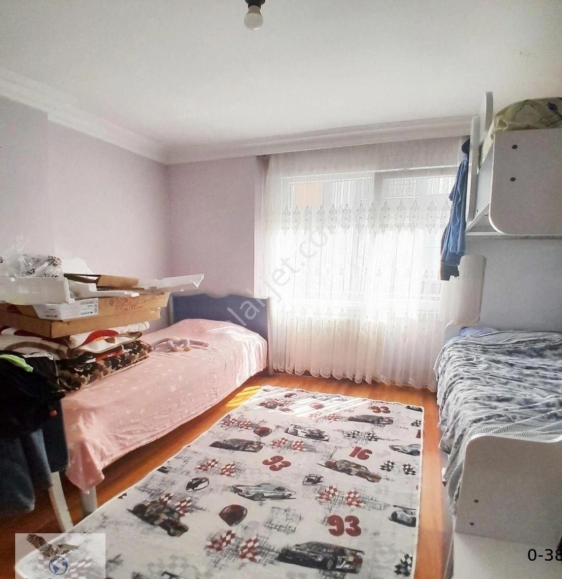 Avcılar Merkezde 2+1 Asansörlü Satılık Ara Kat Daire - Görsel 13