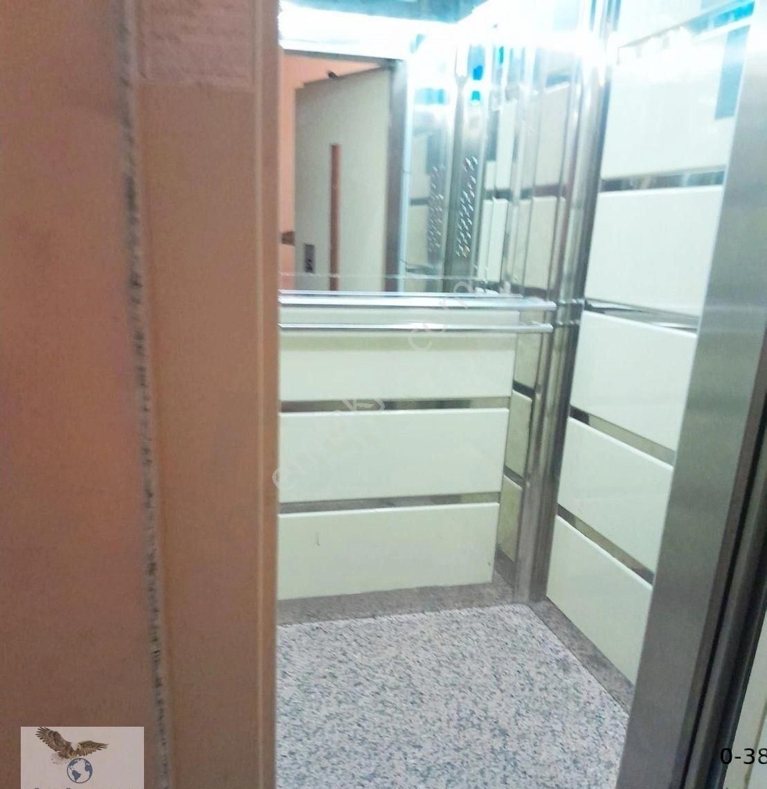 Avcılar Konaklarında 2+1 Otoparklı Site İçerisinde Ara Kat - Görsel 6