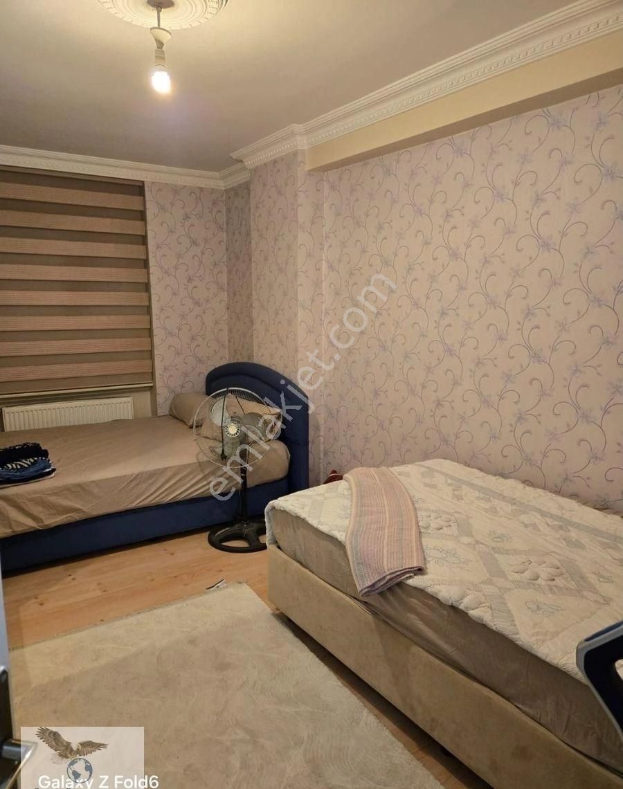 Müslüm Emlaktan Cihangirde 3+1 10 Yıllık Satılık Ara Kat Daire - Görsel 2