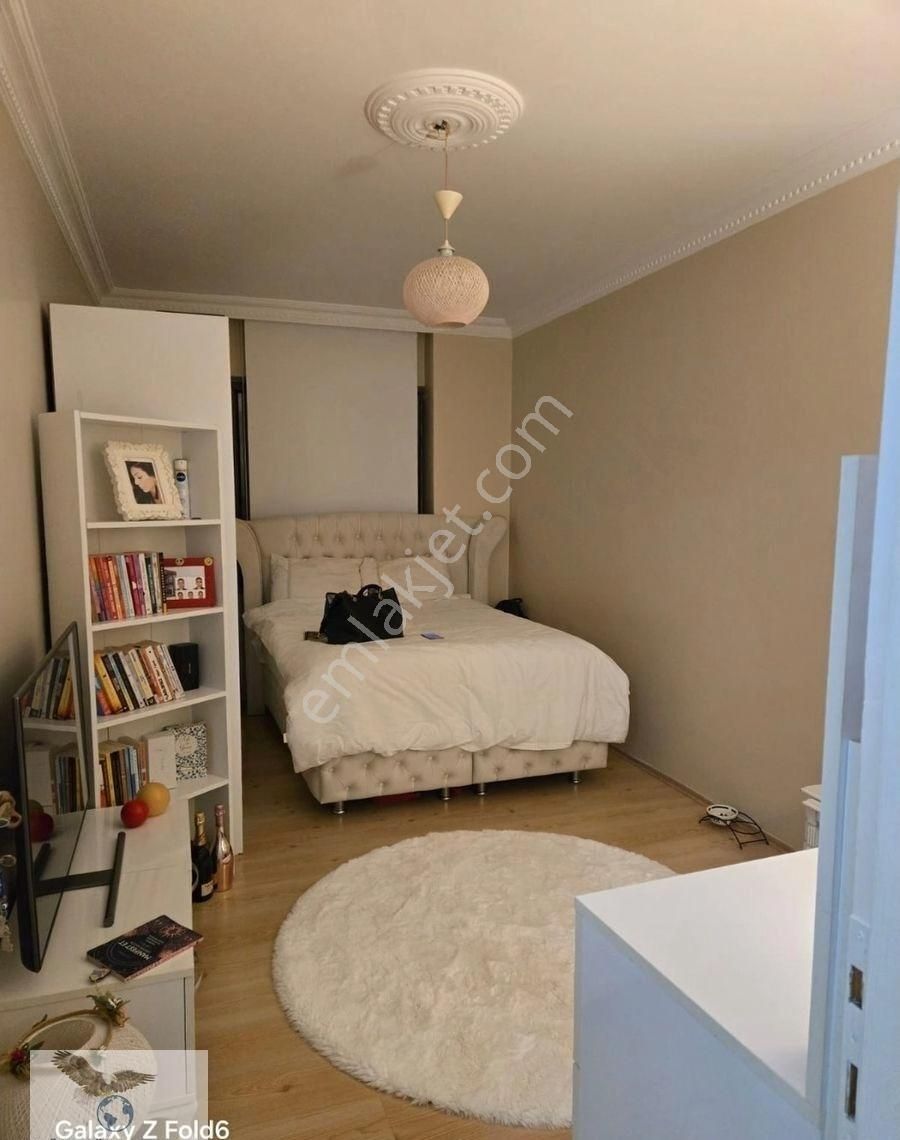 Müslüm Emlaktan Cihangirde 3+1 10 Yıllık Satılık Ara Kat Daire - Görsel 8