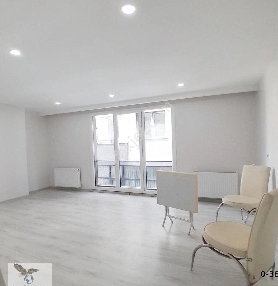 Avcılar D.köşklerde 1+1 Ayrı Mutfaklı 3 Yıllık Ara Kat Daire - Görsel 5