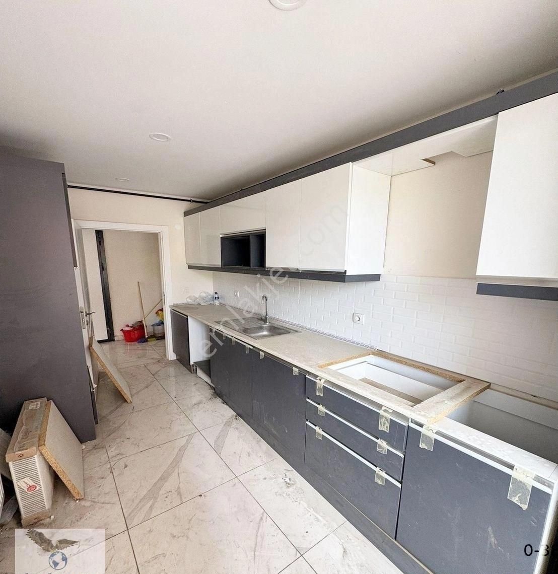 Avcılar D.köşklerde 2+1 Sıfır Deniz Manzaralı Ara Kat Daire