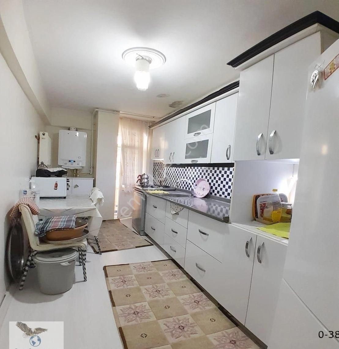 Avcılar Cihangirde 2+1 Y.giriş Satılık Daire