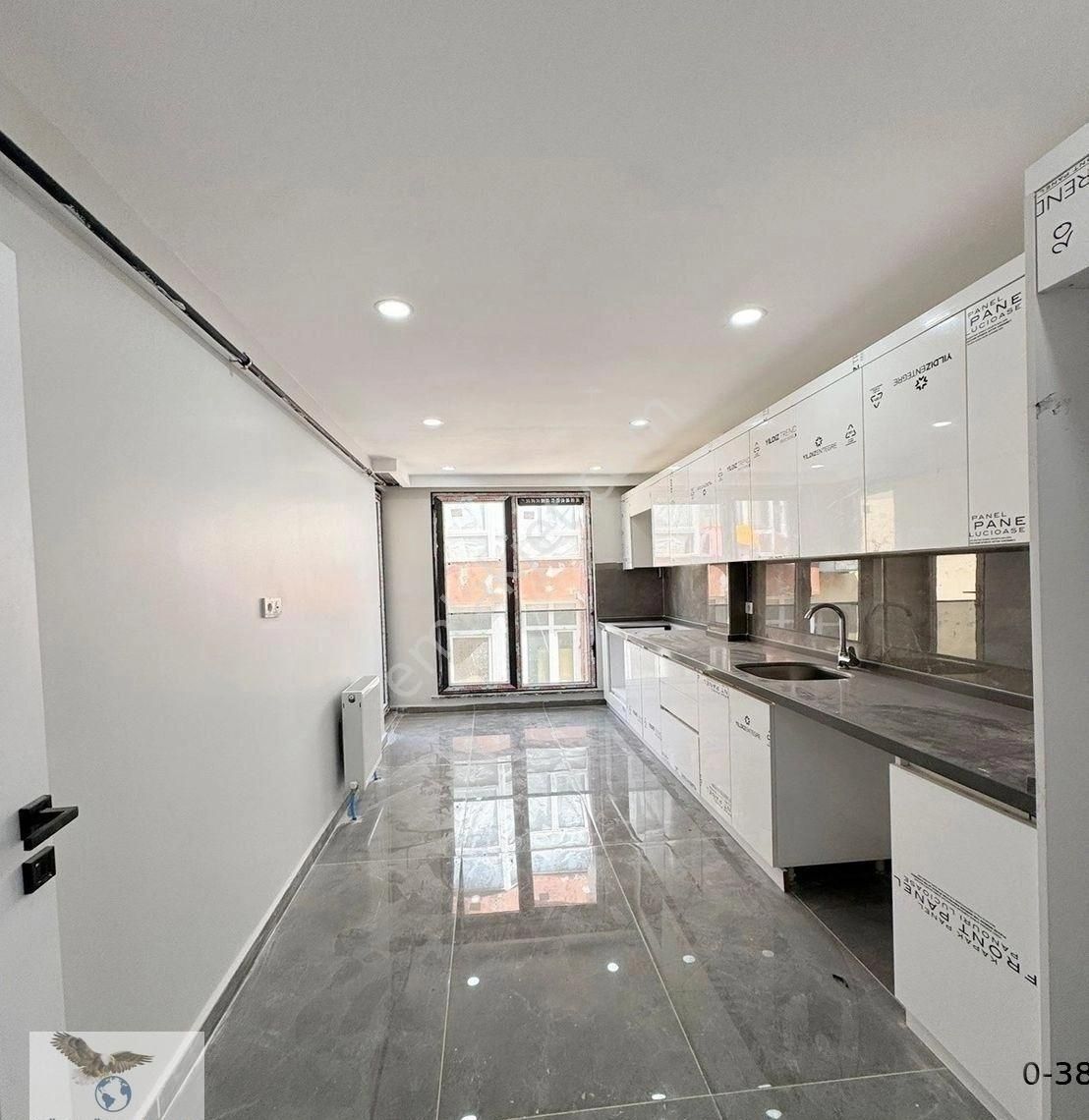 Avcılar Merkezde Sıfır 2+1 Kullanışlı Satılık Daire