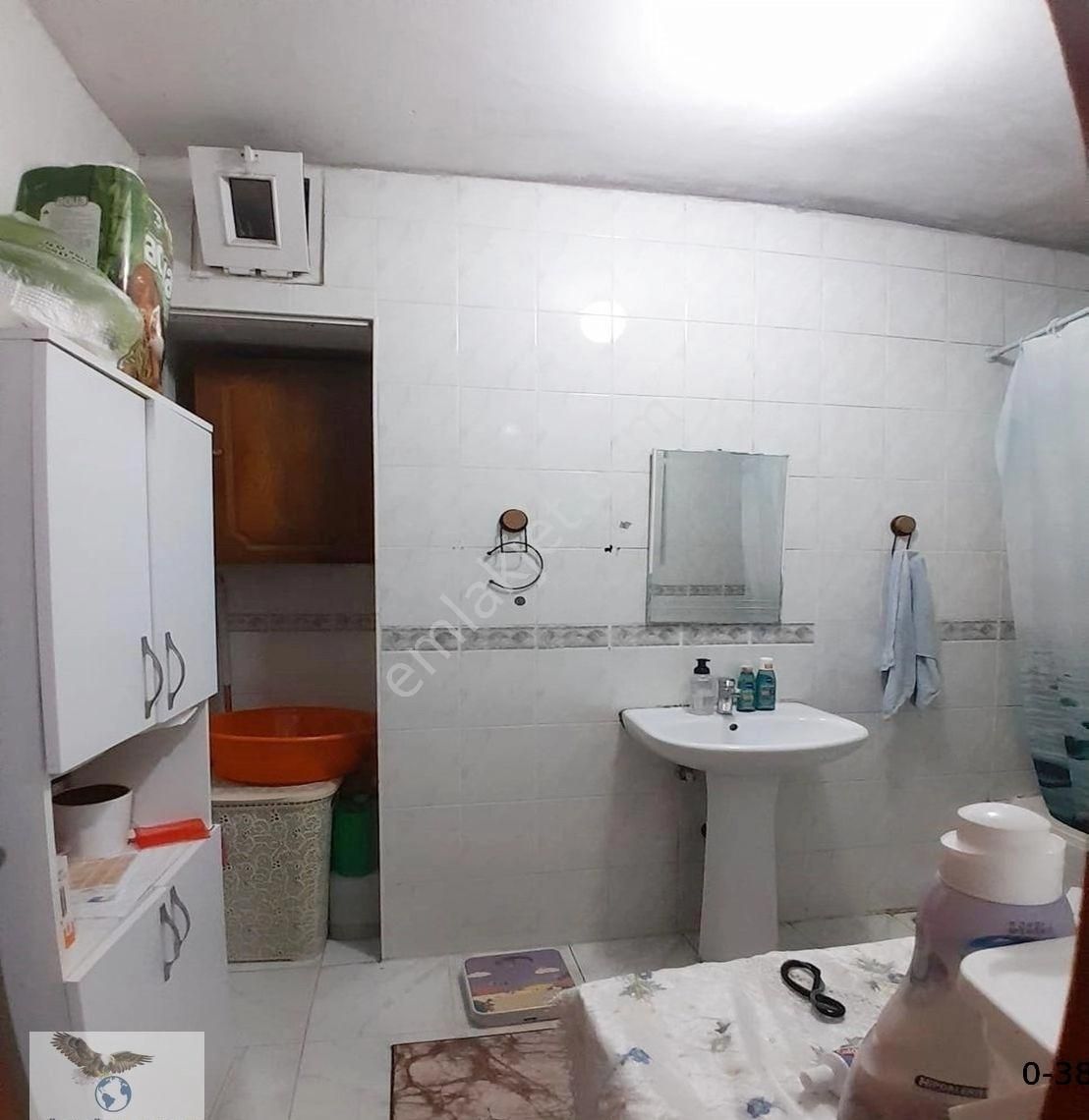 Avcılar Cihangirde 23 Senelik 3+1 Ara Kat Satılık Daire - Görsel 3