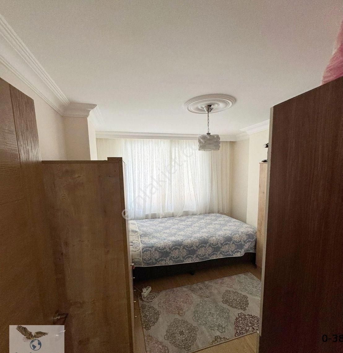 Avcılar Denizköşklerde Asansörlü 3+1 Ara Kat Satılık - Görsel 2