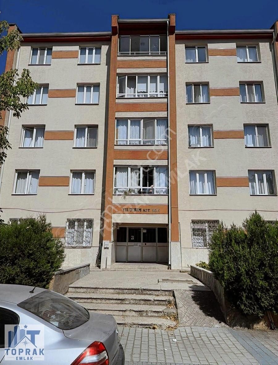 Toprak Emlaktan Uluönder Mah.ssk Bloklarında Bakımlı Kiralık 2+1