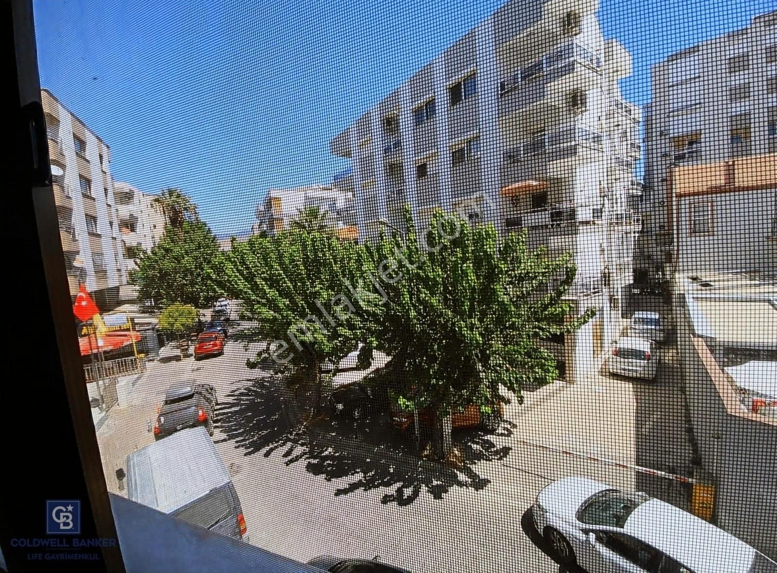Karşıyaka Vapur İskelesine Yakın 2+1 Kiralık Daire