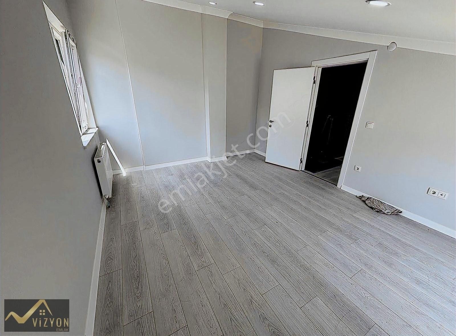 Bağlarbaşı'nda Lüks Ve Konforun Buluştuğu 4+1 Üst Dubleks Daire - Görsel 3