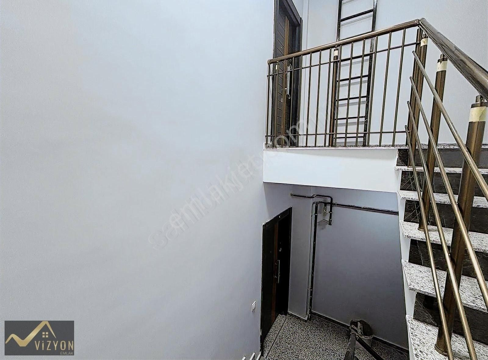 Bağlarbaşı'nda Lüks Ve Konforun Buluştuğu 4+1 Üst Dubleks Daire - Görsel 2