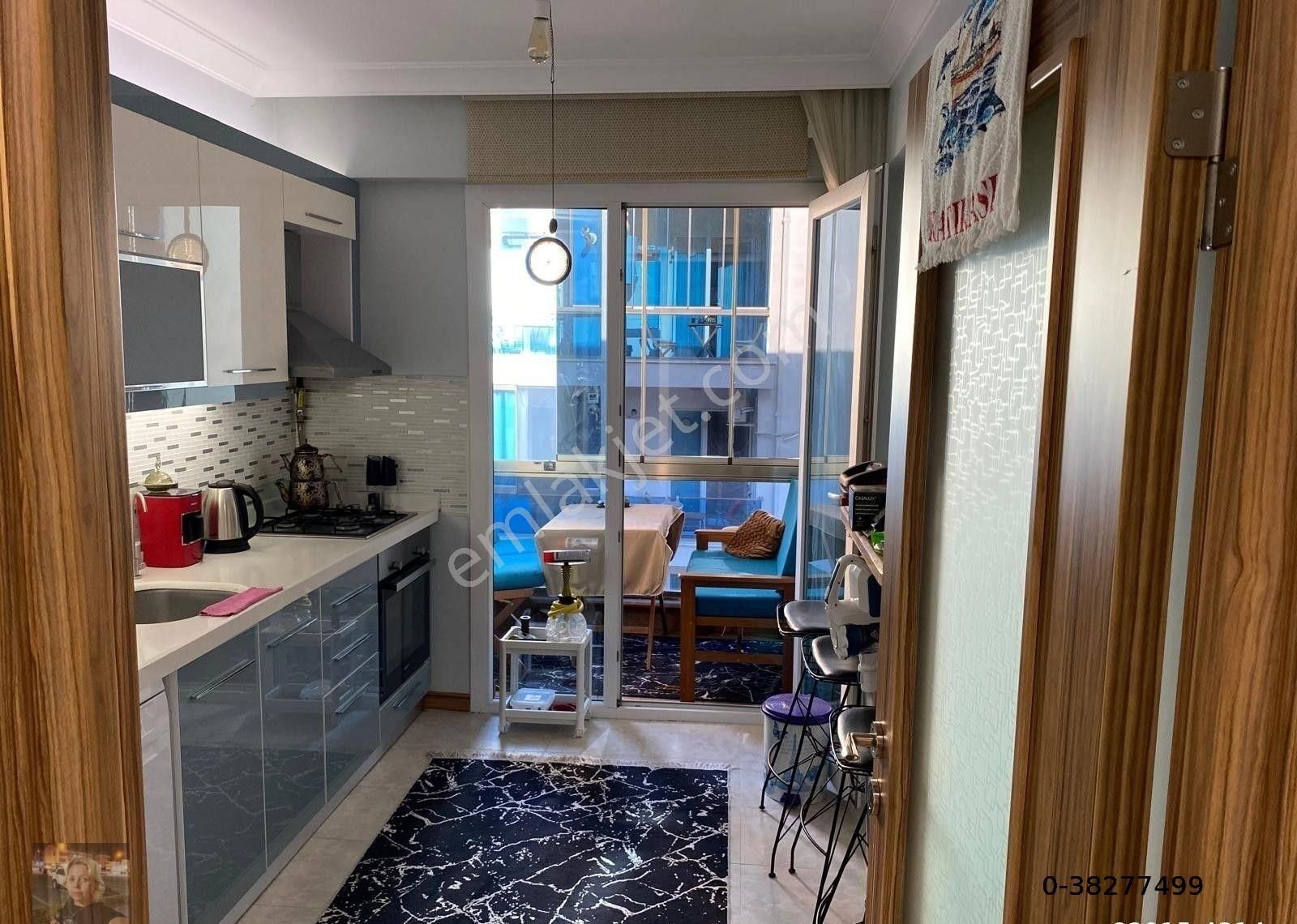 Büşra Gayrimenkulden Havuzlu Site İçinde Satılık Daire 2+1 Kat 3 Ebeveyin Banyolu 105m2