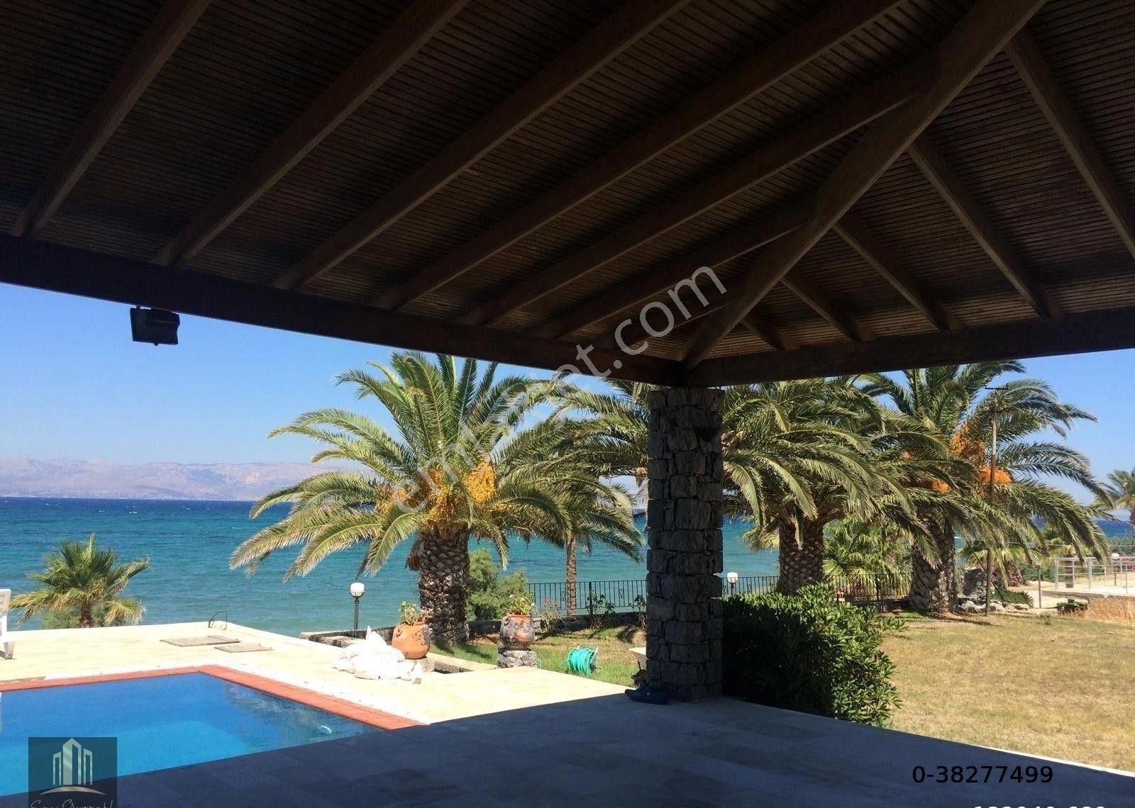 Çeşme Çiftlikte Denize Sıfır 5+2 Tribleks Satılık Villa - Görsel 31