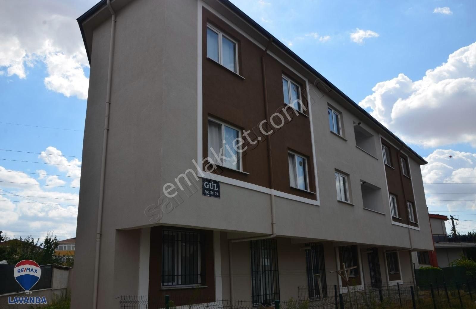 Remax Lavanda'dan Satılık 1+1 Rumeli Mahallesi'nde