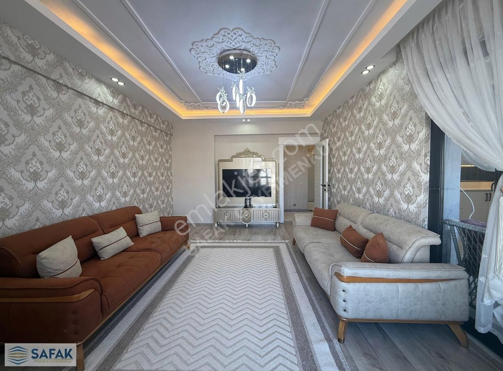 Şafak'tan *ulta Lüks-cam Balkonlu-iskanlı-hasarsız 135m2* Daire