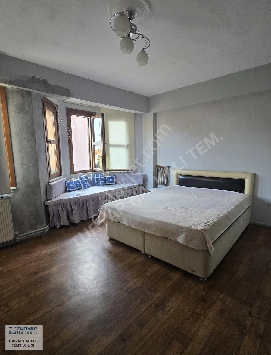 Yedikule'de Müstakil Triplex, Girişte Dükkanı Olan Satılık Bina - Görsel 25