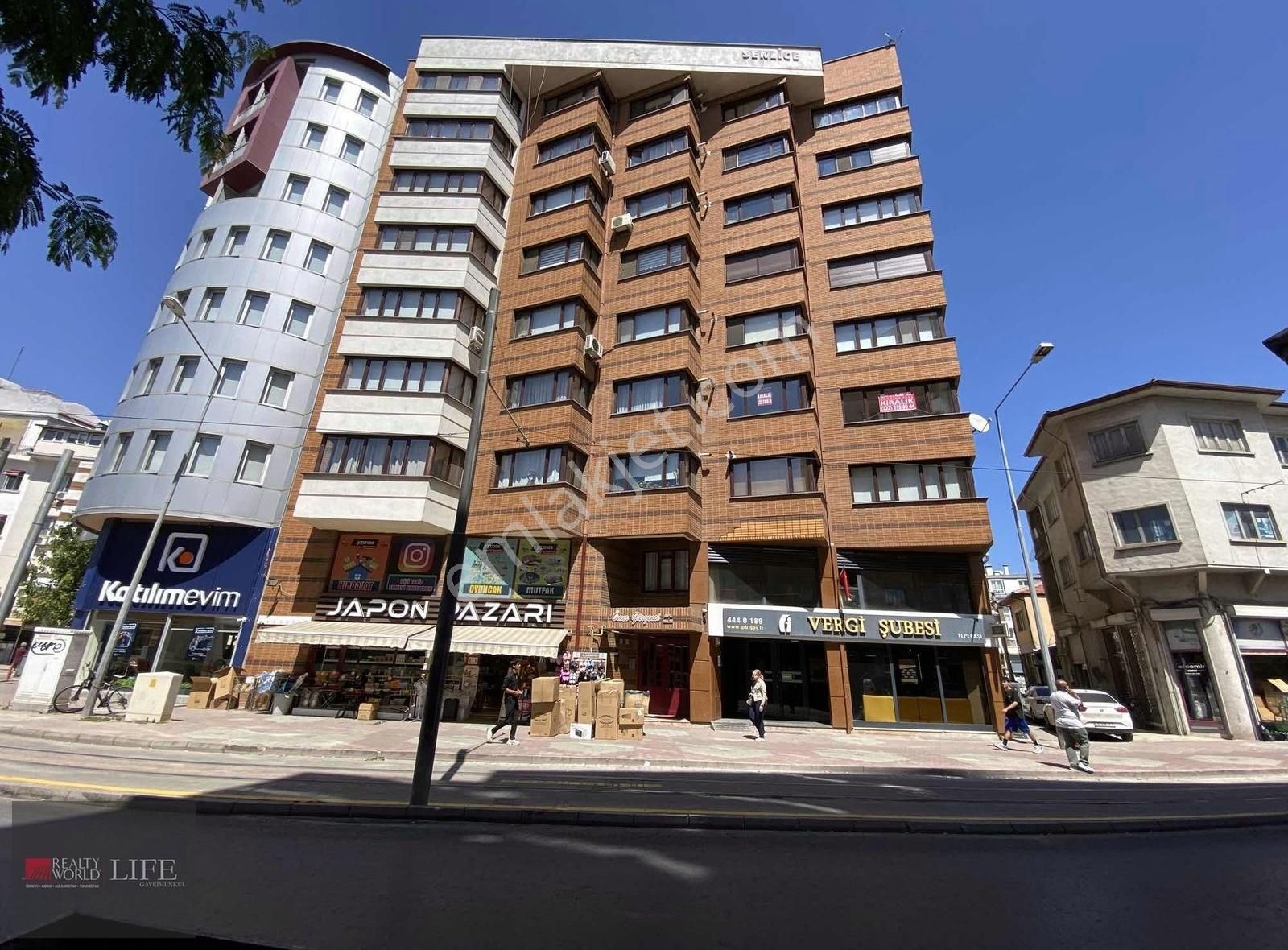 Rw Lıfe // Sivrihisar Cadde Üzeri Şömineli 4+1 Kiralık Daire