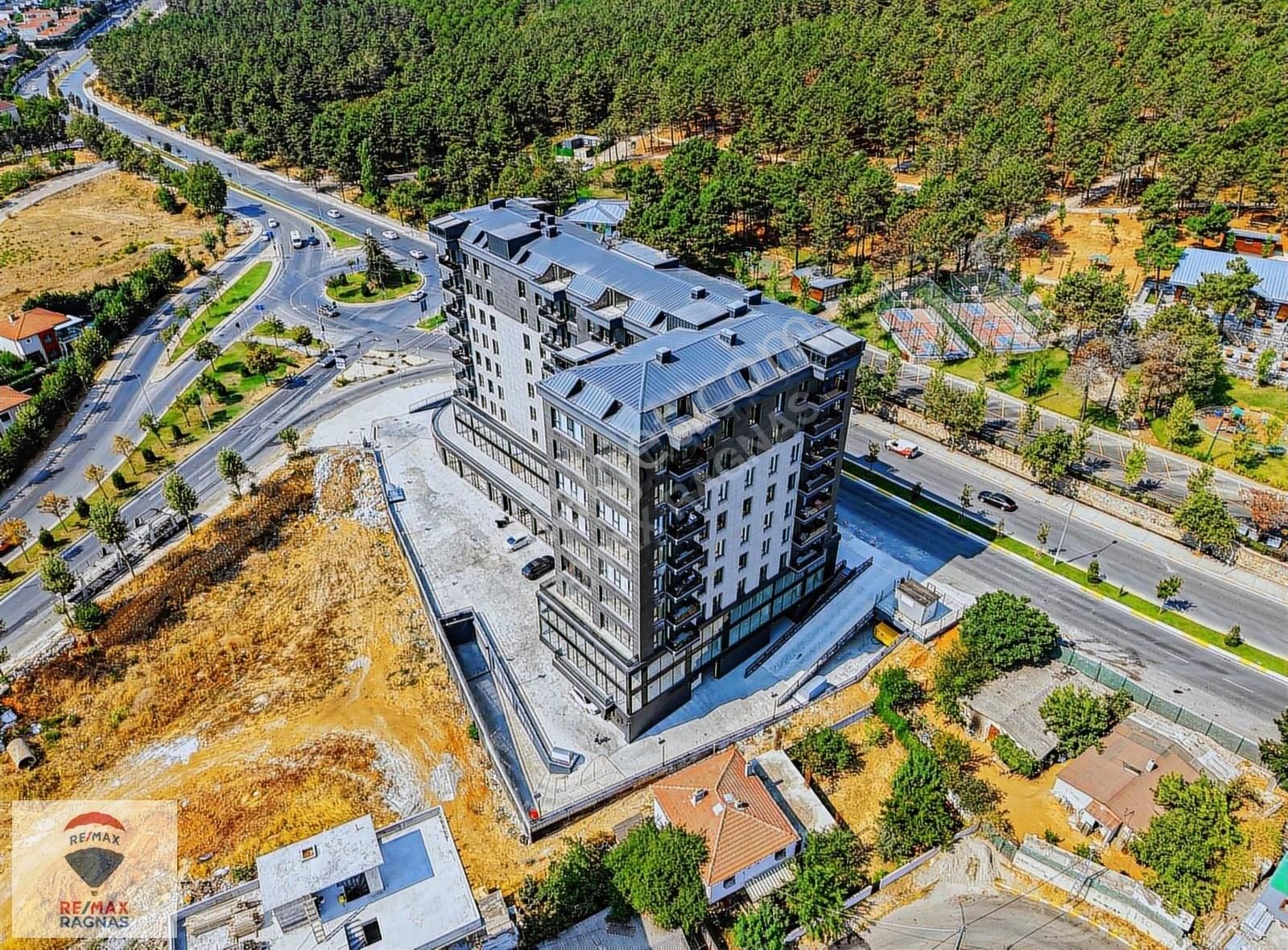 Atalar Bulvar'da Cadde Cepheli Giriş Kiralık Büro Ofis İşyeri - Görsel 25