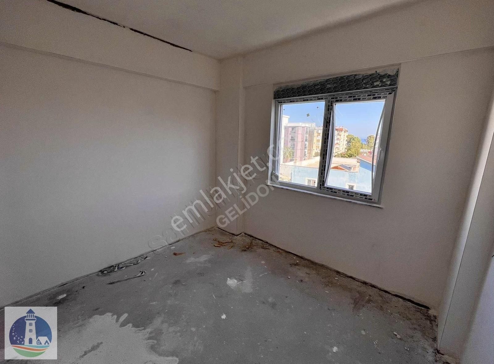 Denize 200 Metre Satılık Sıfır 1+1