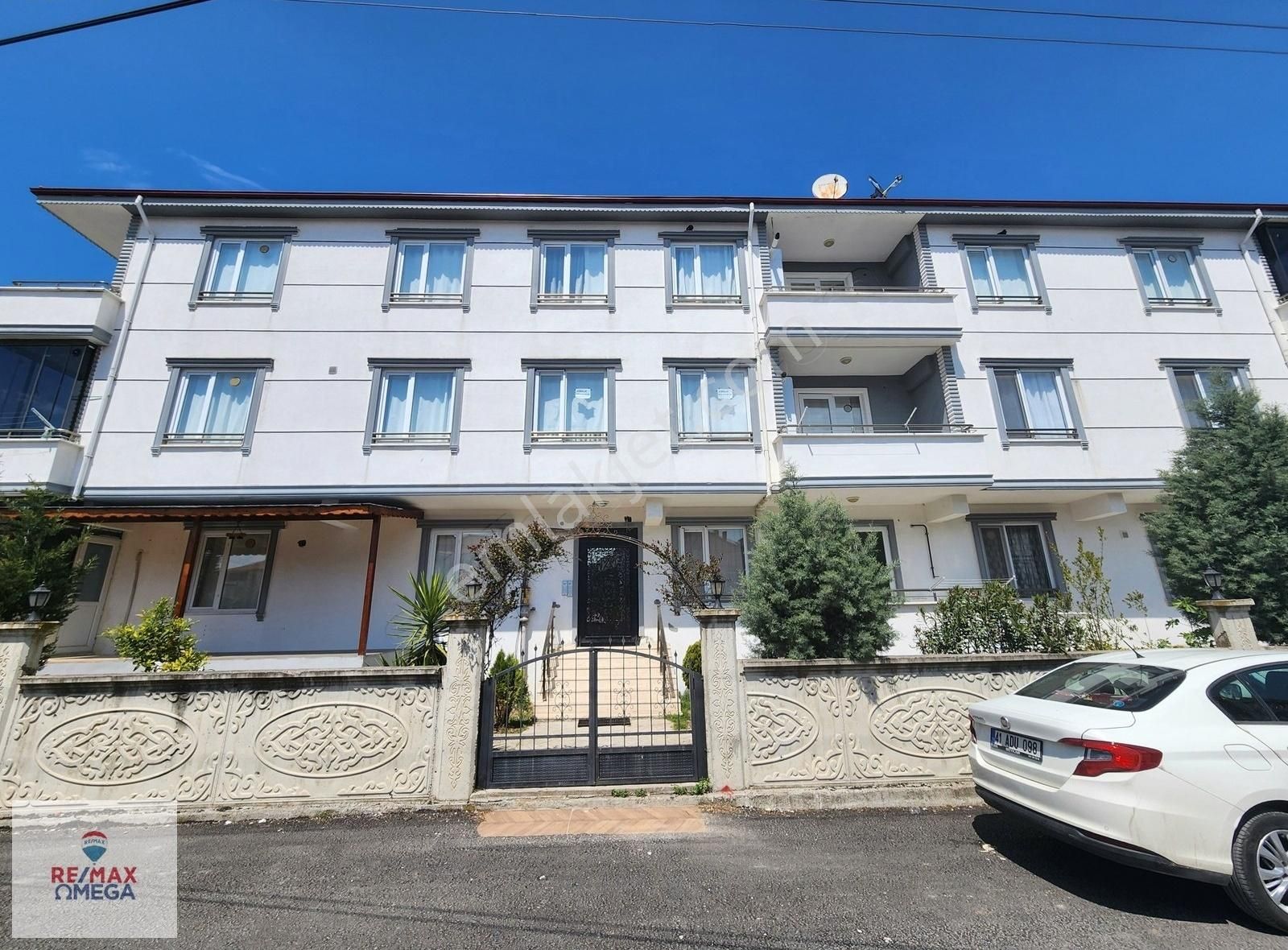 Karasu Yeni Mahalle Nehir Ve Deniz Yürüme 2+1 Satılık Daire