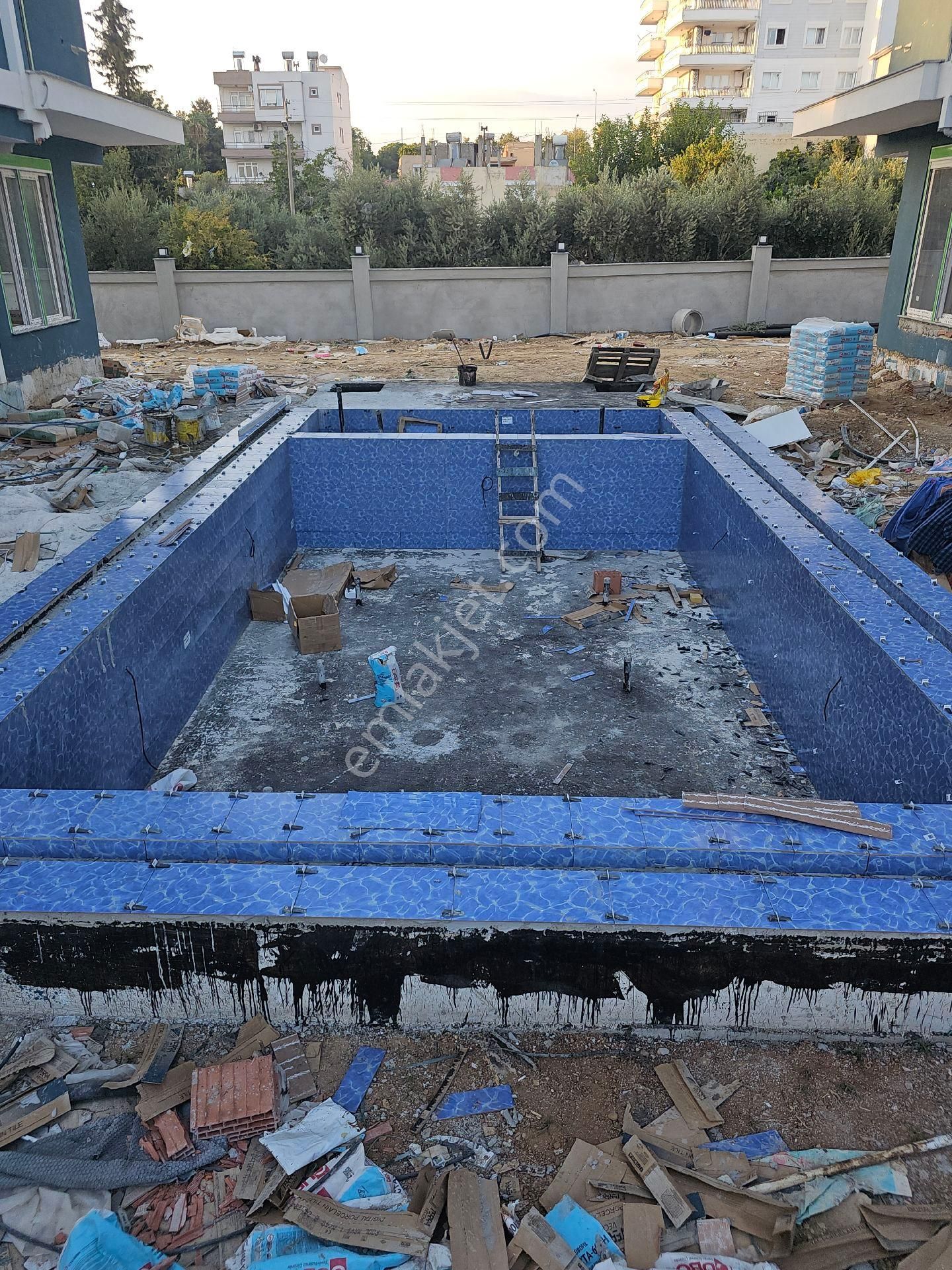 Akçaalan Mahallesi Havuzlu Lüks Daire
