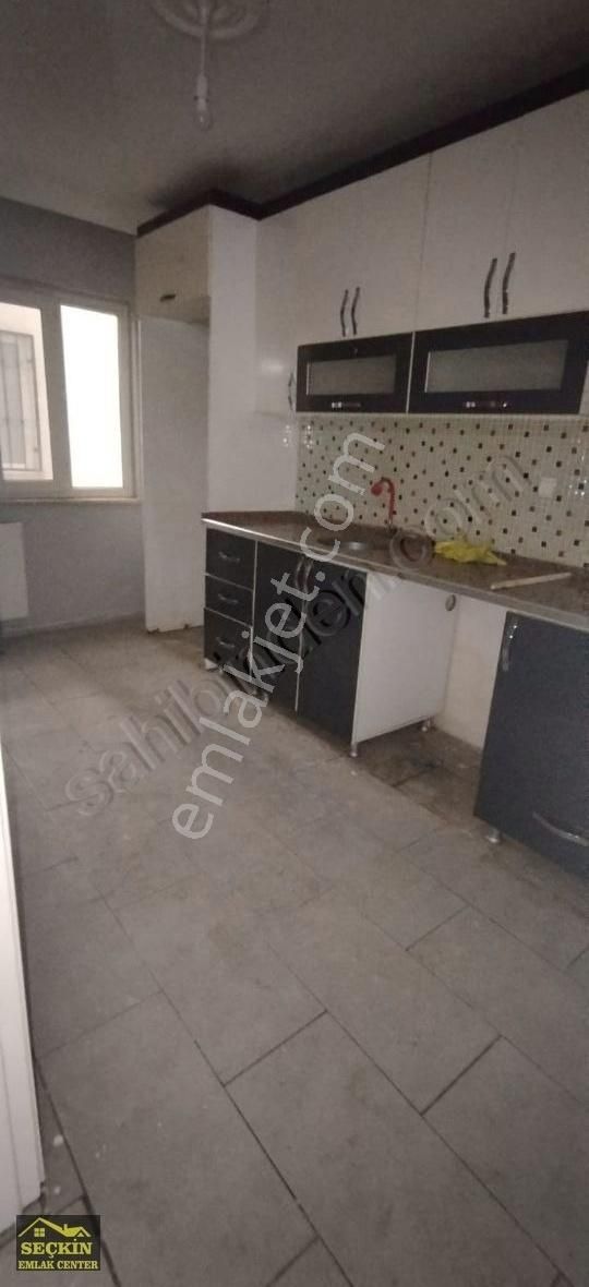 Muradiye'de Kiralık 2+1 Zemin Kat