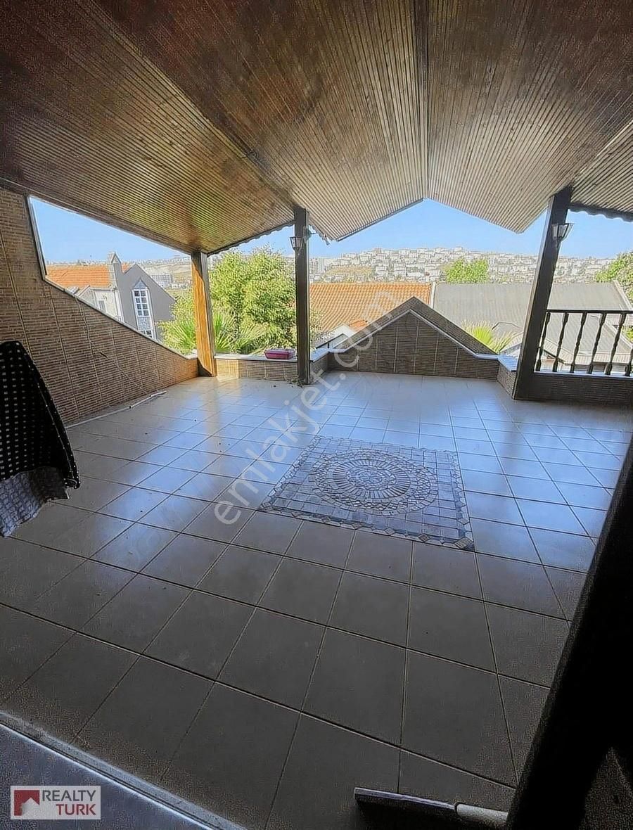 Bahçeşehir 2. Kısım İkiz Büyük Bahçeli Satılık Villa - Görsel 5