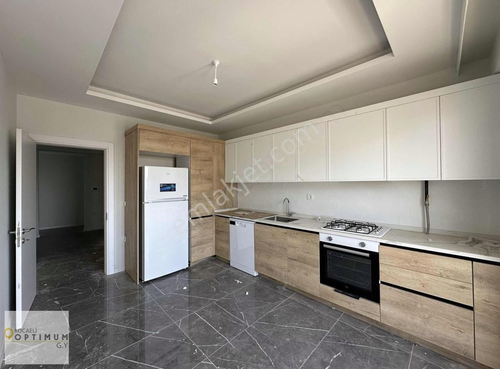 Optimum Gy'den Kiralık Orka Butique Sitesi 3+1 Net 161 M2 Arakat